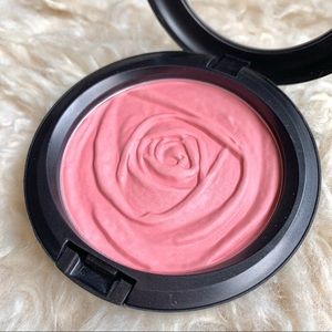 MAC Blush Of Youth Beauty Powder